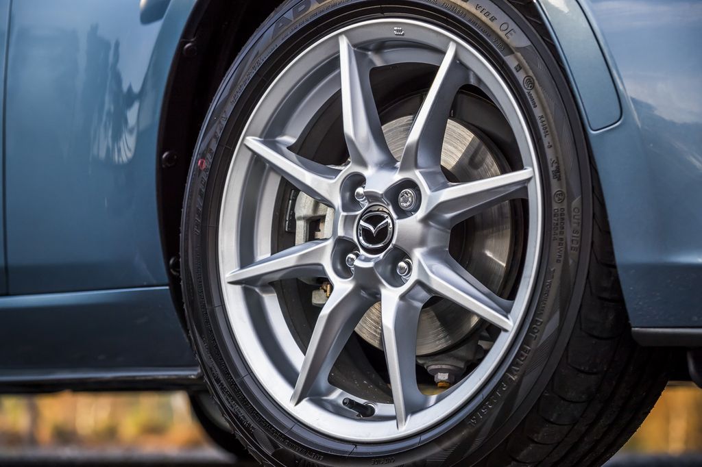 Mazda MX-5 Arctic sắp có mặt tại các đại lý tại Anh