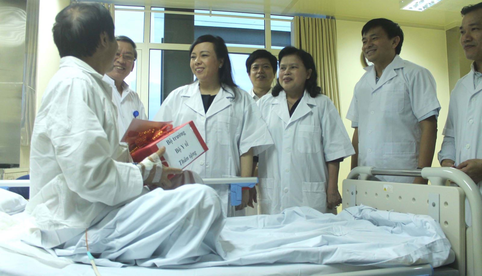 Hai bệnh nhân ghép tim, gan của Bệnh viện Việt Đức đã xuất viện