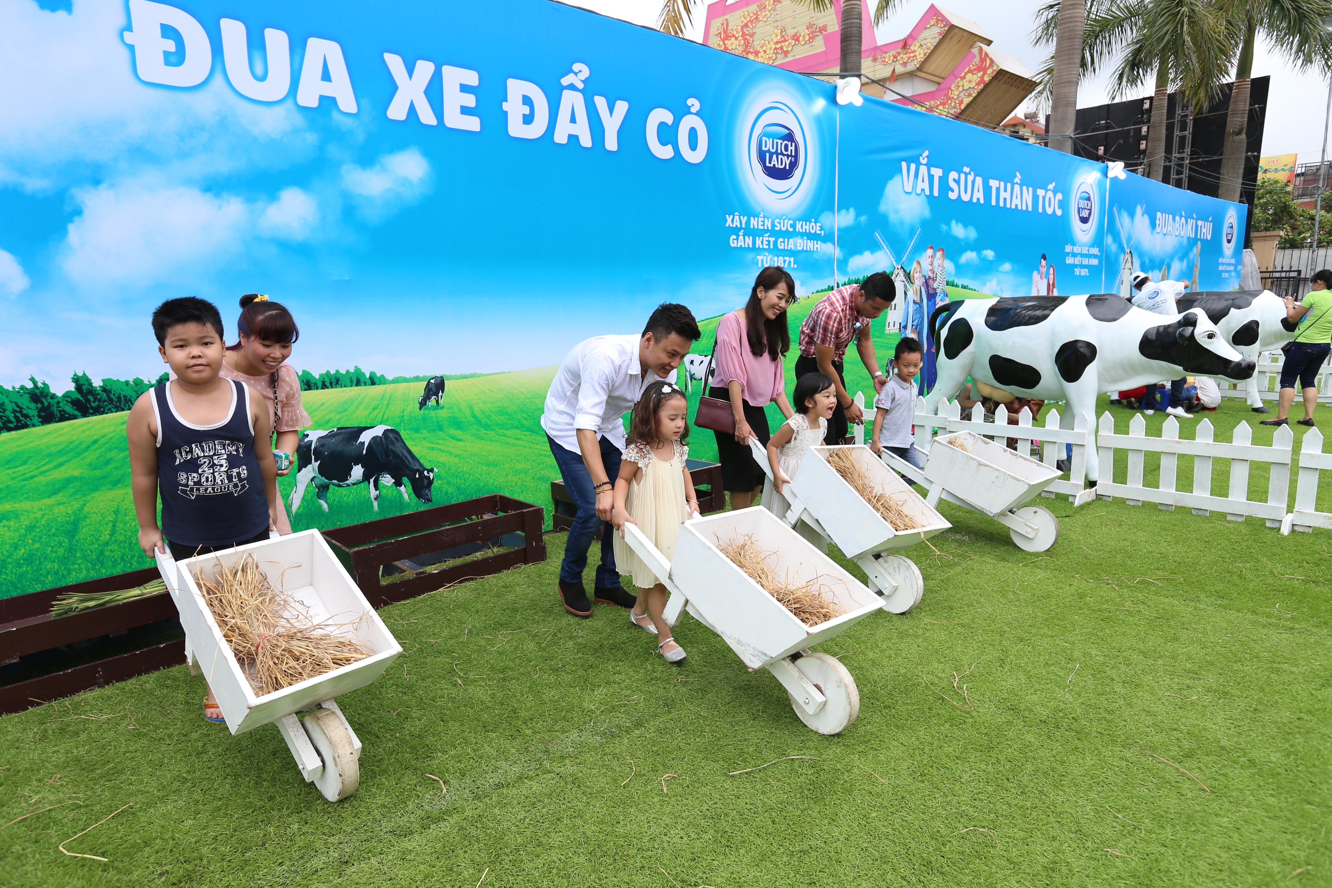 Ngày hội cao khỏe Dutch Lady – Sân chơi thể chất hấp dẫn dành cho bé và gia đình.