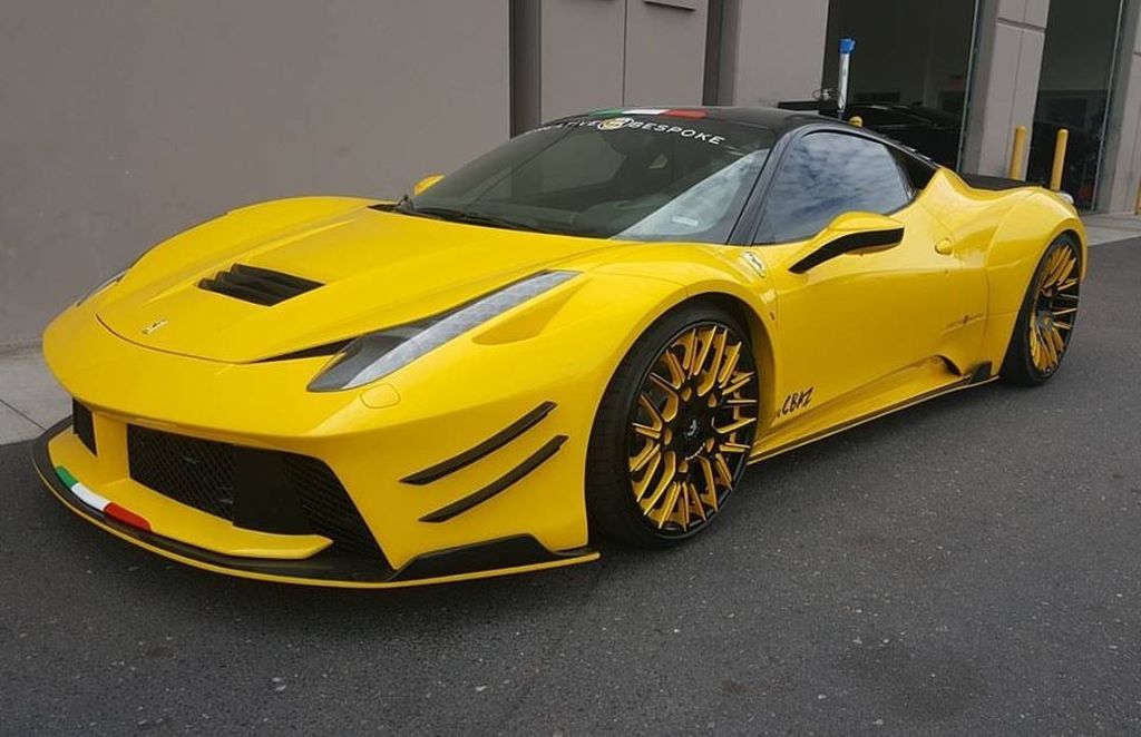 Ferrari 458 độ gói thân rộng quen-mà-lạ đầy cá tính