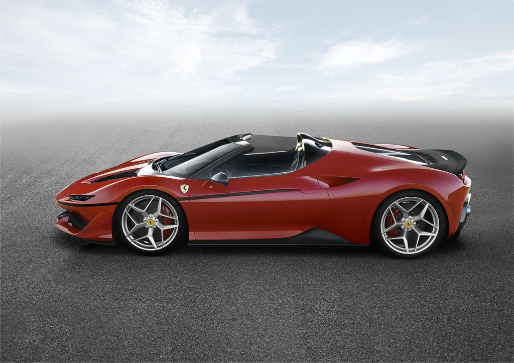 Ferrari sẽ ra mắt 10 chiếc J50 kỷ niệm sinh nhật 50 của Ferrari Nhật Bản