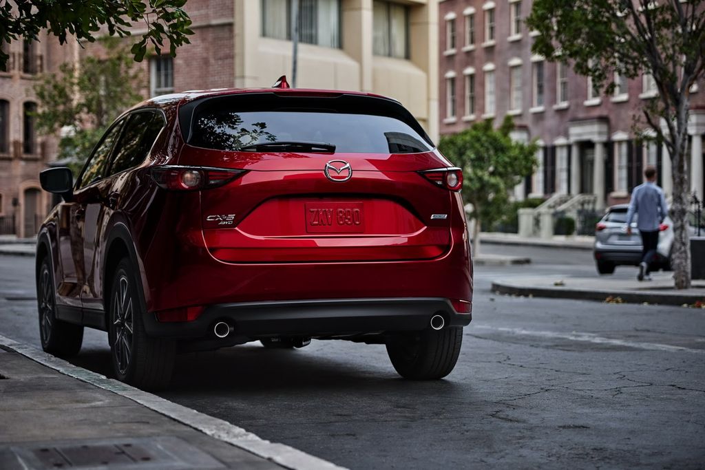 Nhật Bản: Mazda CX-5 có giá từ 2.462.400 Yên (khoảng 476 triệu đồng)