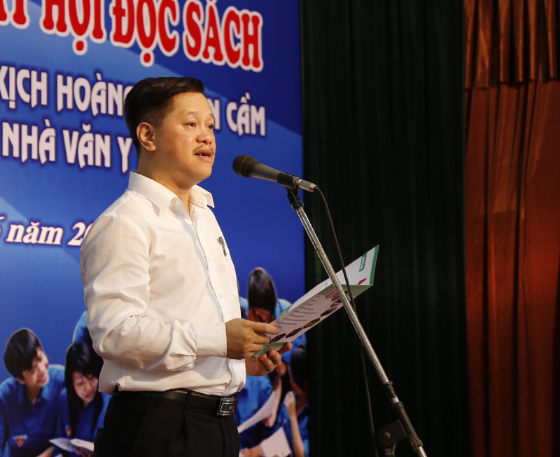 Thêm yêu những trang sách