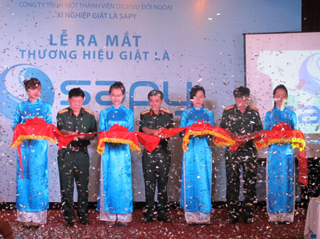 Ra mắt thương hiệu giặt là Quân đội Sapy