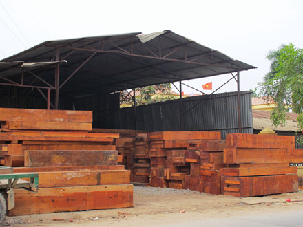 Chợ nguyên liệu gỗ xã Vân Hà, huyện Đông Anh: Góp phần bảo tồn và phát huy giá trị làng nghề truyền thống