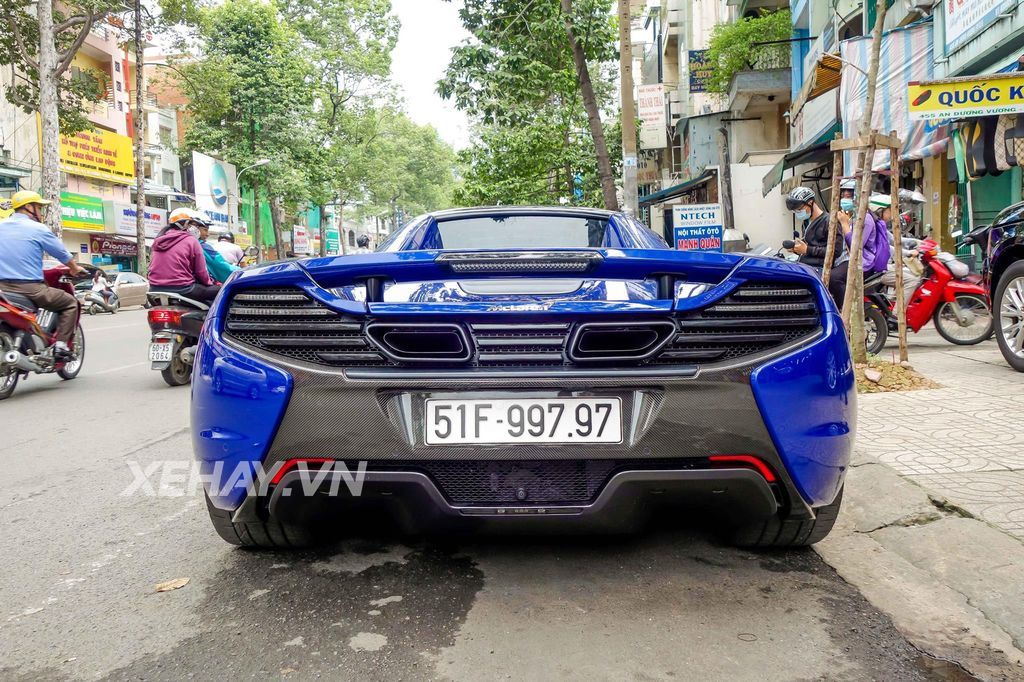 Minh Nhựa cho McLaren 650S Spider biển 