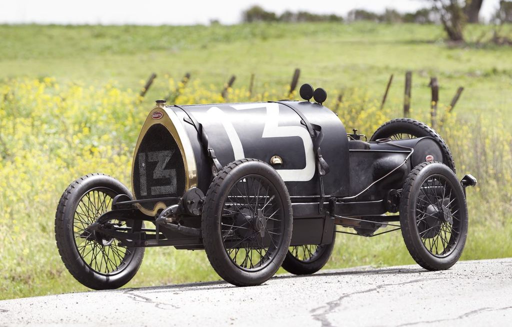 Ettore Bugatti và lịch sử hãng xe mang tên ông