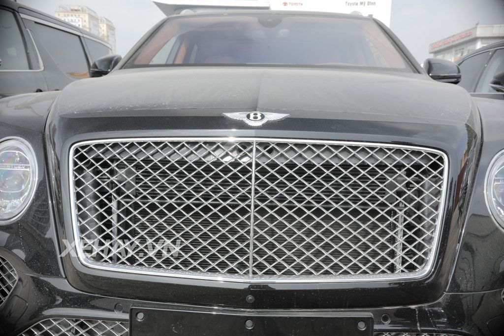 Thêm một chiếc Bentley Bentayga First Edition 