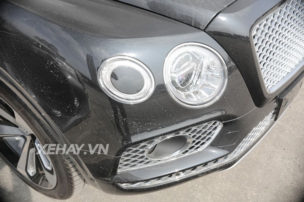 Thêm một chiếc Bentley Bentayga First Edition 