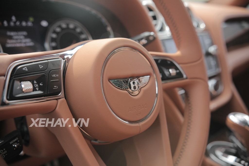 Thêm một chiếc Bentley Bentayga First Edition 