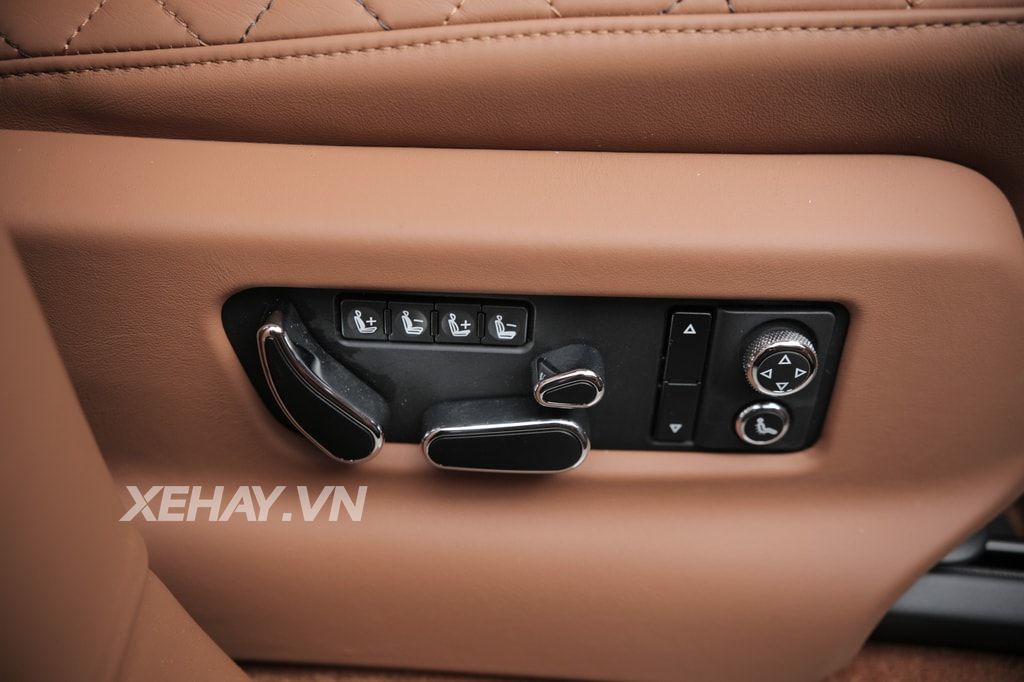 Thêm một chiếc Bentley Bentayga First Edition 