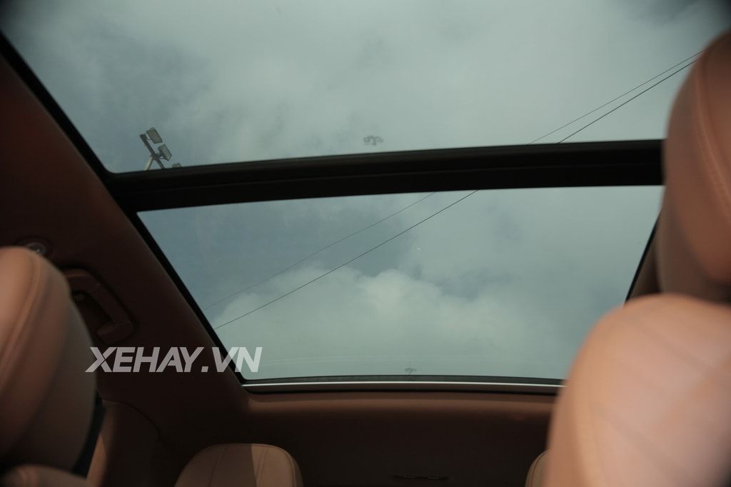 Thêm một chiếc Bentley Bentayga First Edition 