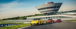 Chương trình ưu đãi “Sở hữu Macan và du ngoạn nước Đức cùng Porsche”.