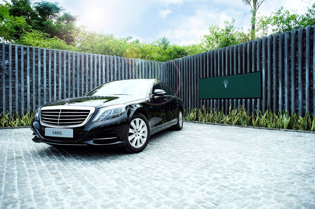 Mercedes-Benz Việt Nam ký kết hợp đồng cung cấp 25 xe S-Class với Bộ Ngoại giao
