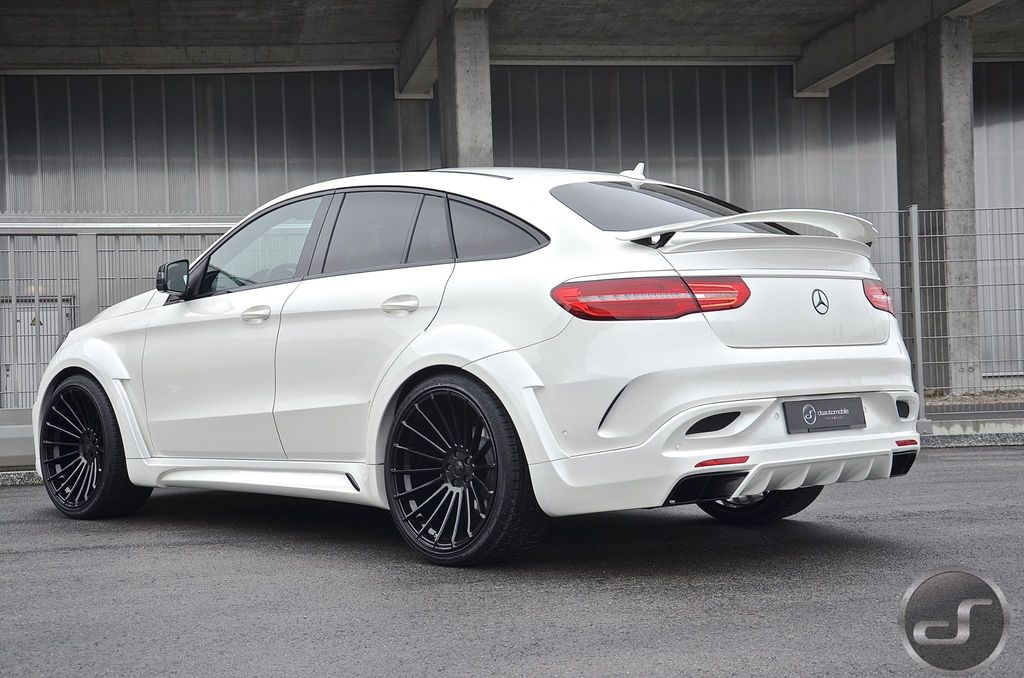 Mercedes GLE Coupe trắng toàn thân với bộ kit của Hamann