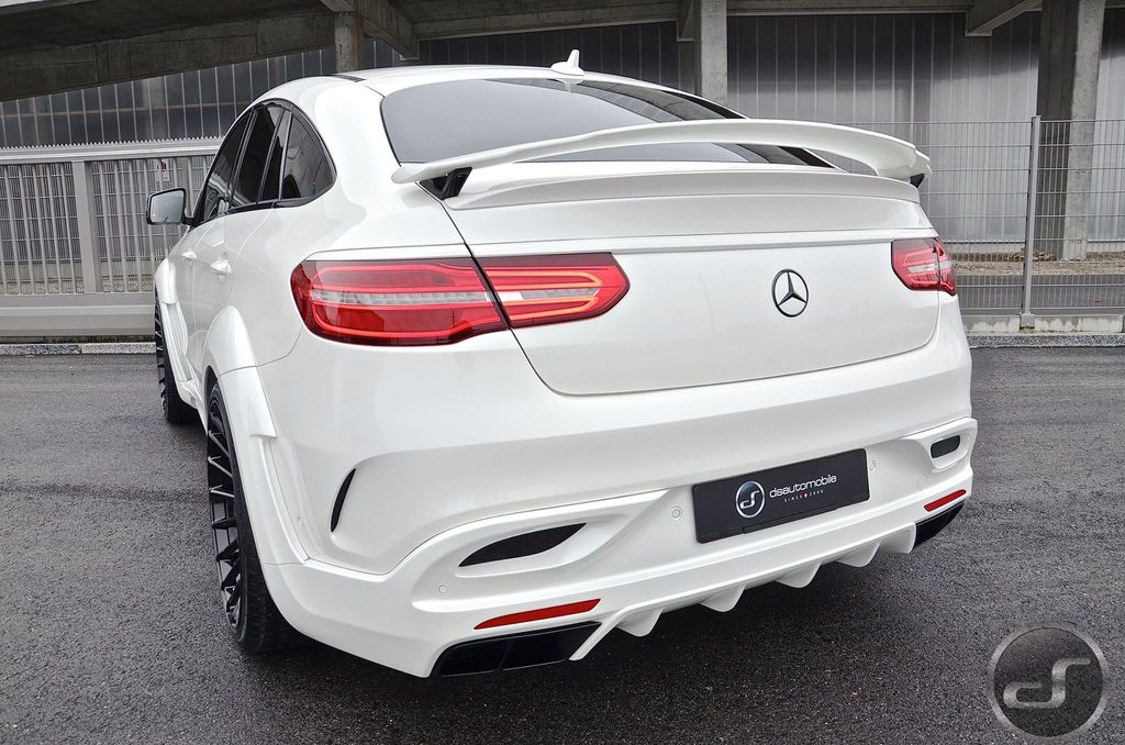 Mercedes GLE Coupe trắng toàn thân với bộ kit của Hamann
