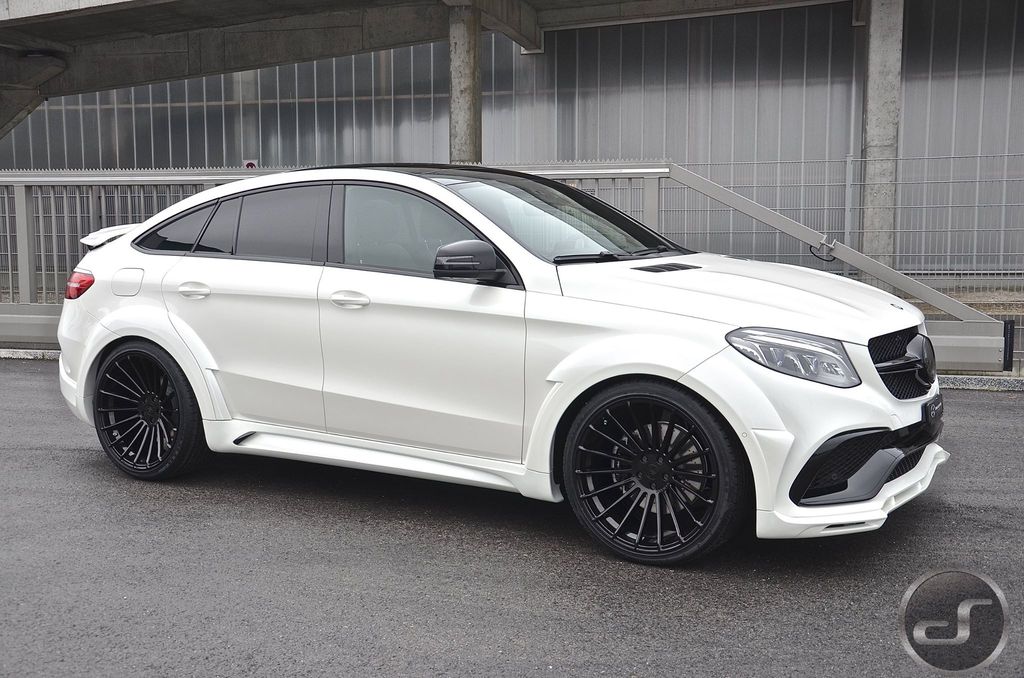 Mercedes GLE Coupe trắng toàn thân với bộ kit của Hamann