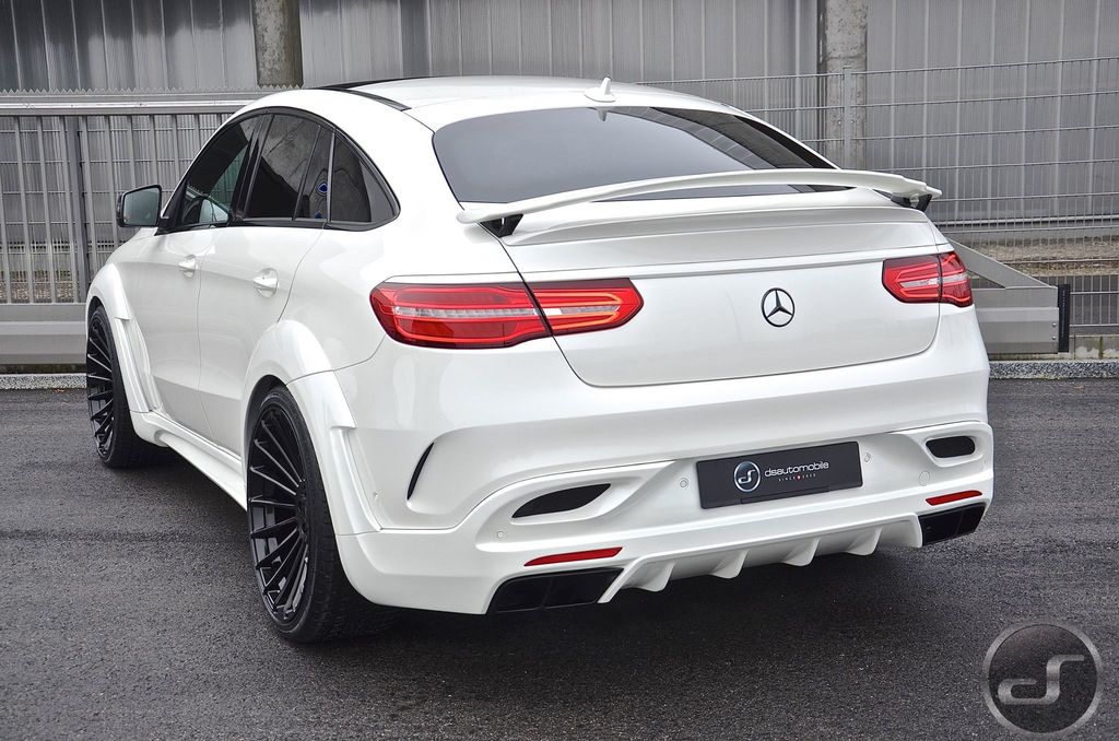 Mercedes GLE Coupe trắng toàn thân với bộ kit của Hamann