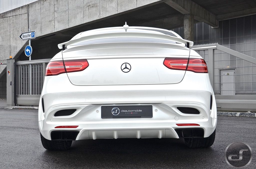 Mercedes GLE Coupe trắng toàn thân với bộ kit của Hamann