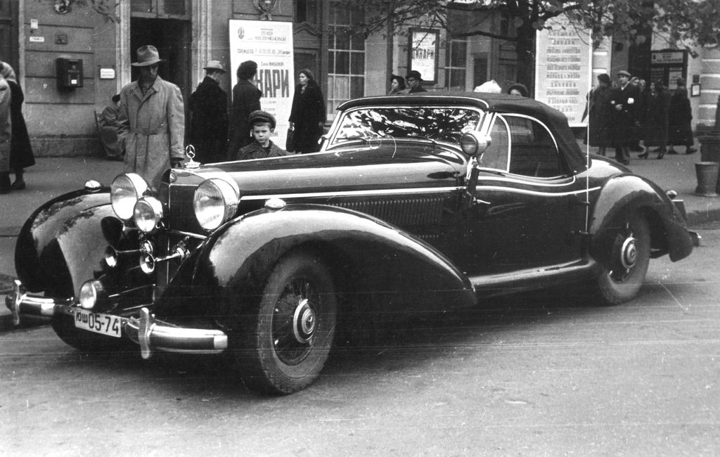 Điều gì làm nên mức giá 8 triệu đô của xe cổ Mercedes?