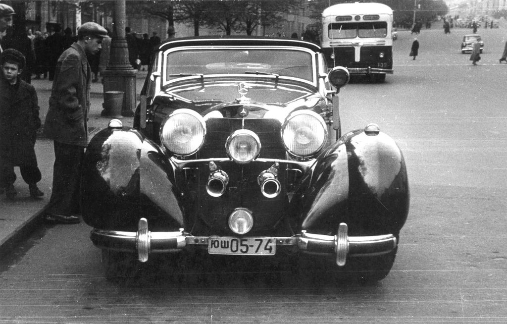 Điều gì làm nên mức giá 8 triệu đô của xe cổ Mercedes?