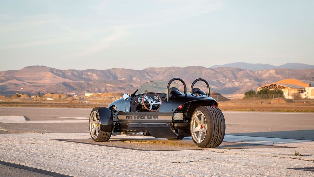Ra mắt xe ba bánh giá rẻ Venice Roadster
