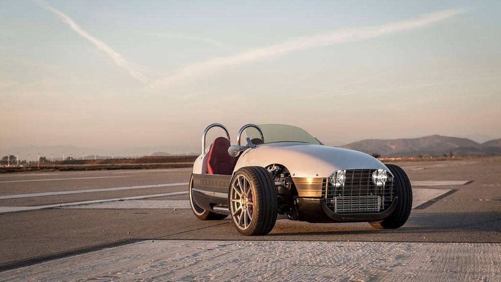 Ra mắt xe ba bánh giá rẻ Venice Roadster