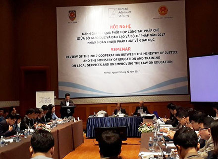 Miễn học phí cấp THCS công lập: Trước mắt, chỉ nên áp dụng đối với những nơi kinh tế khó khăn