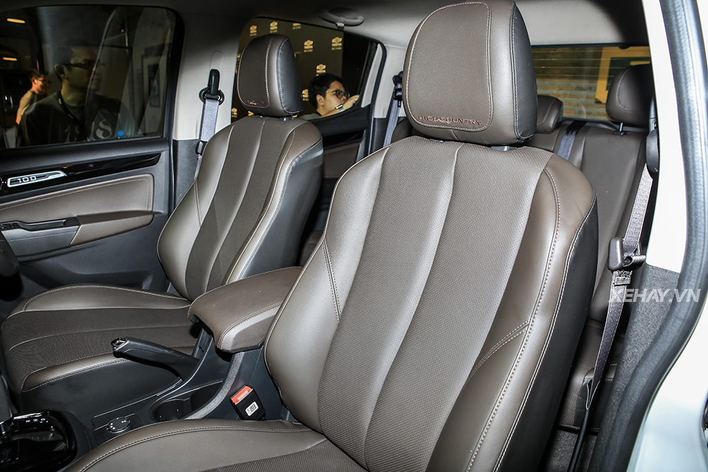 [ĐÁNH GIÁ XE] Trải nghiệm Chevrolet Colorado Centennial tại xứ sở bán tải