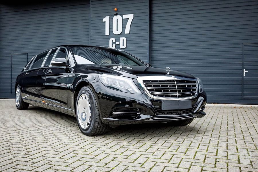 Mercedes-Maybach S600 Pullman hàng độc siêu sang có giá gần 19 tỷ VNĐ
