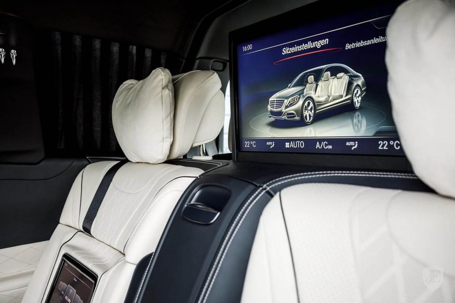 Mercedes-Maybach S600 Pullman hàng độc siêu sang có giá gần 19 tỷ VNĐ