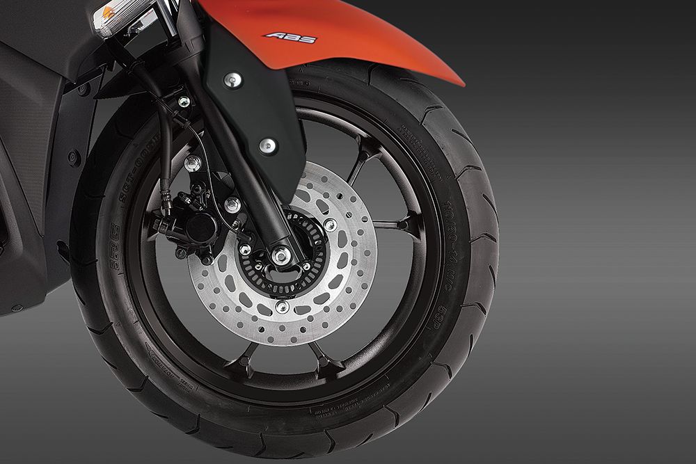 Yamaha NVX 155 ABS tại Việt Nam được bổ sung thêm màu mới, giá từ 52.7 triệu đồng