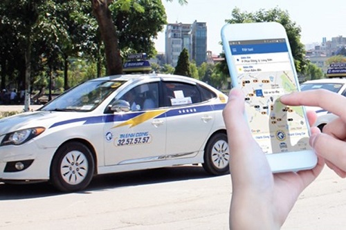 Minh bạch giá cước, taxi truyền thống “quyết chiến” với Uber, Grab