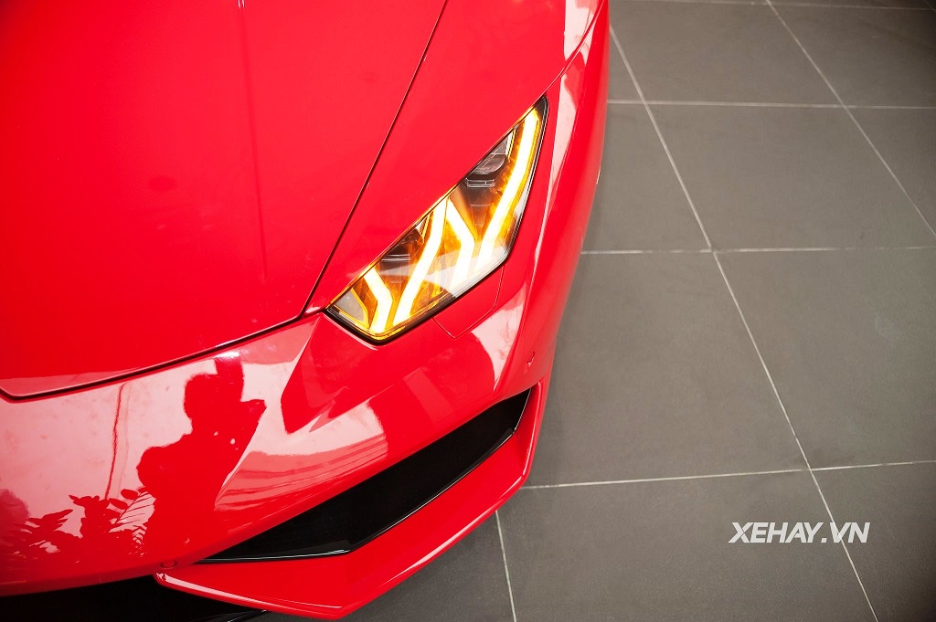 Khám phá Lamborghini Huracan LP610-4 màu đỏ đầu tiên tại Việt Nam