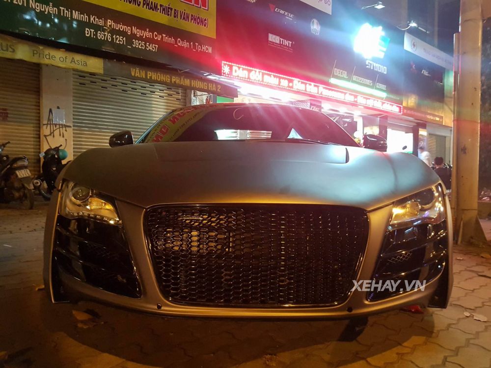 Bắt gặp Audi R8 V8 độ tăng áp độc nhất Việt Nam xuống phố trong đêm