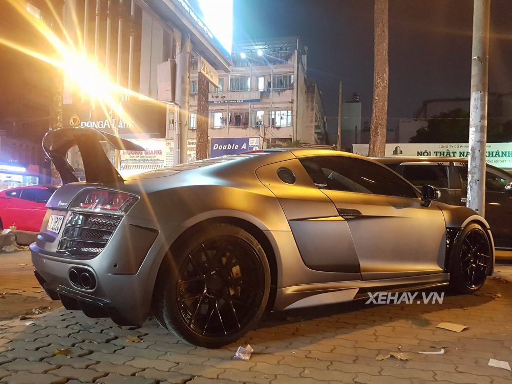Bắt gặp Audi R8 V8 độ tăng áp độc nhất Việt Nam xuống phố trong đêm