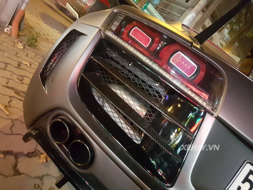 Bắt gặp Audi R8 V8 độ tăng áp độc nhất Việt Nam xuống phố trong đêm