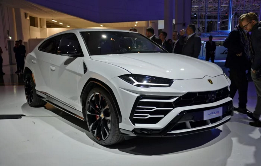 Siêu SUV Lamborghini Urus giá từ 4,5 tỷ đồng sẽ tới tay khách hàng vào mùa xuân 2018