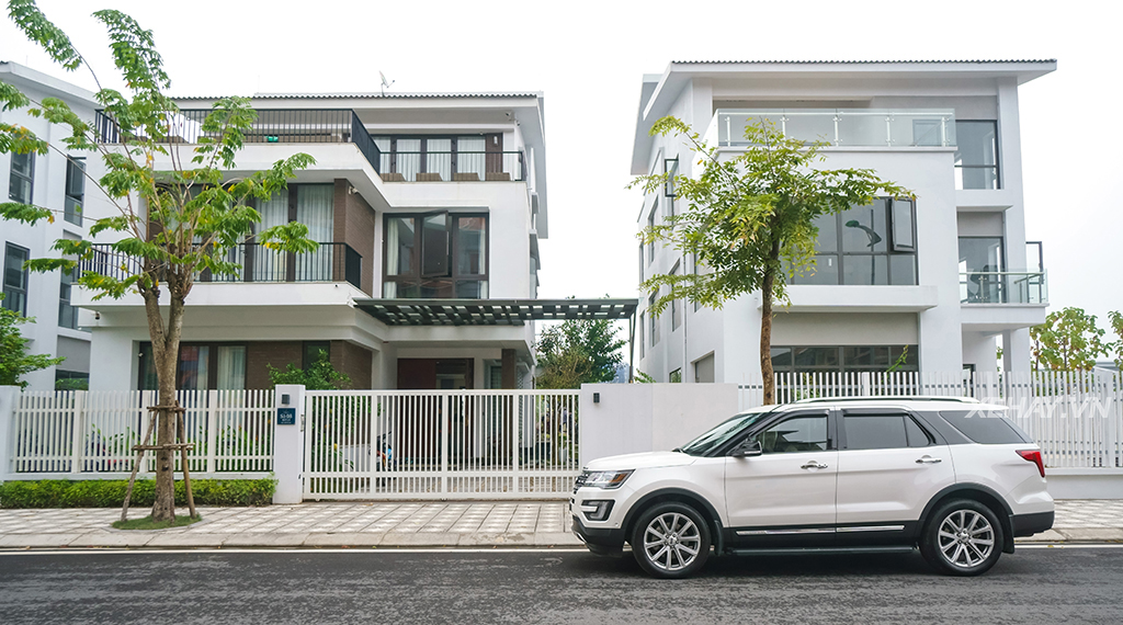 [ĐÁNH GIÁ XE] Ford Explorer Limited 2017 - Ngập tràn công nghệ và tiện nghi