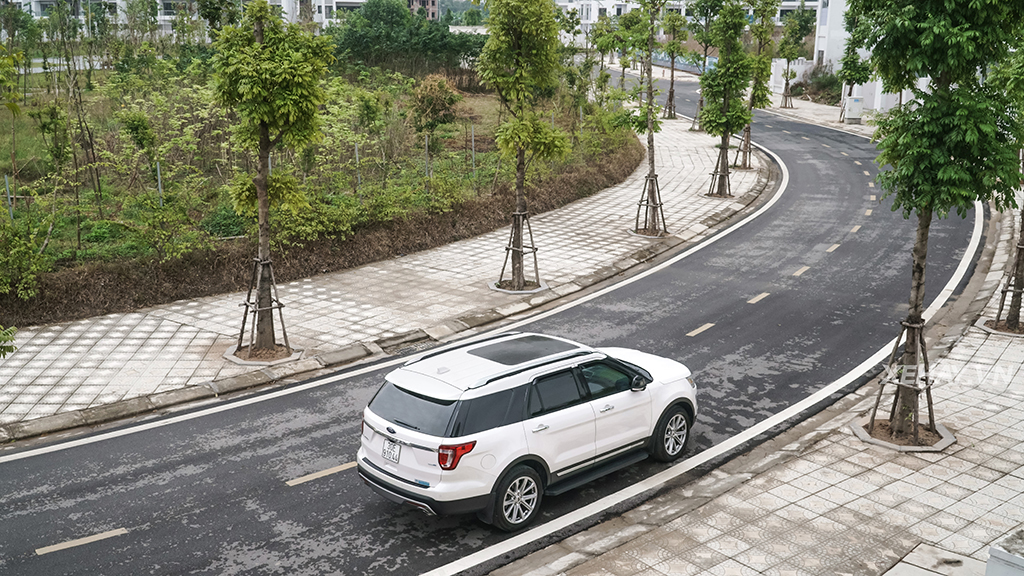[ĐÁNH GIÁ XE] Ford Explorer Limited 2017 - Ngập tràn công nghệ và tiện nghi