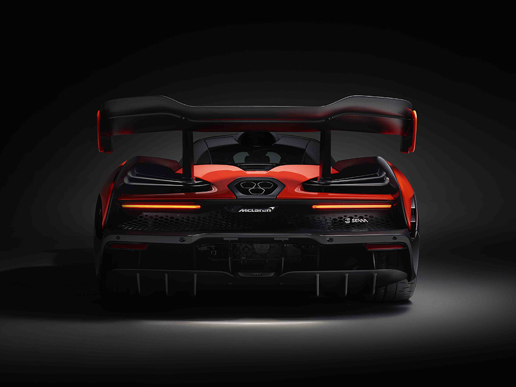 McLaren Senna - Xứng danh tay đua huyền thoại!