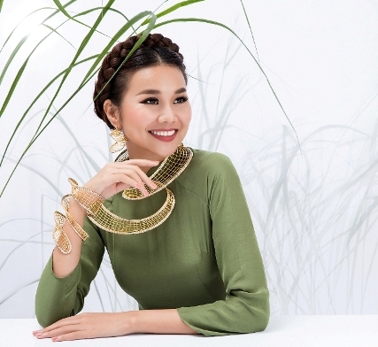 Thanh Hằng tôn vinh tâm hồn dân tộc qua BST