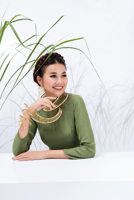 Thanh Hằng tôn vinh tâm hồn dân tộc qua BST 