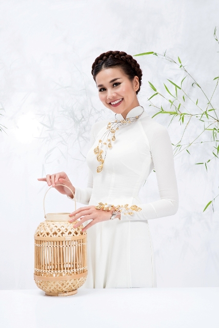 Thanh Hằng tôn vinh tâm hồn dân tộc qua BST 