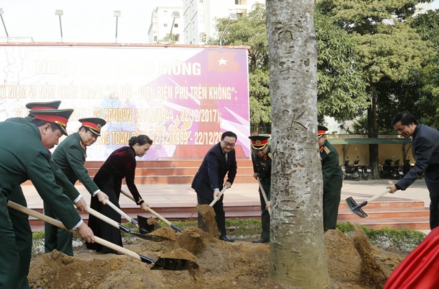 Chủ tịch Quốc hội Nguyễn Thị Kim Ngân: Xây dựng “thế trận lòng dân” vững chắc