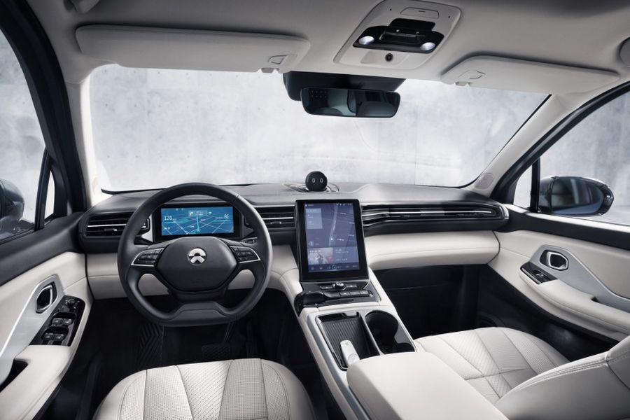 SUV điện Nio ES8 mạnh 643 mã lực, phạm vi lái 352km có giá rẻ gần bằng một nửa Tesla Model X