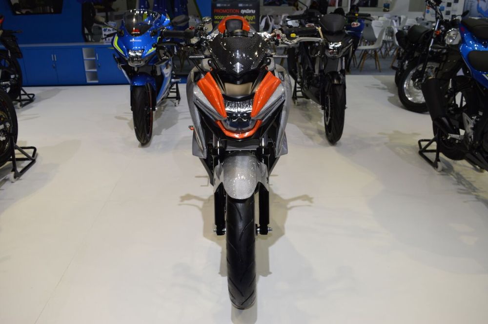 Chiêm ngưỡng Suzuki GSX-S150 độ bodykit carbon độc đáo