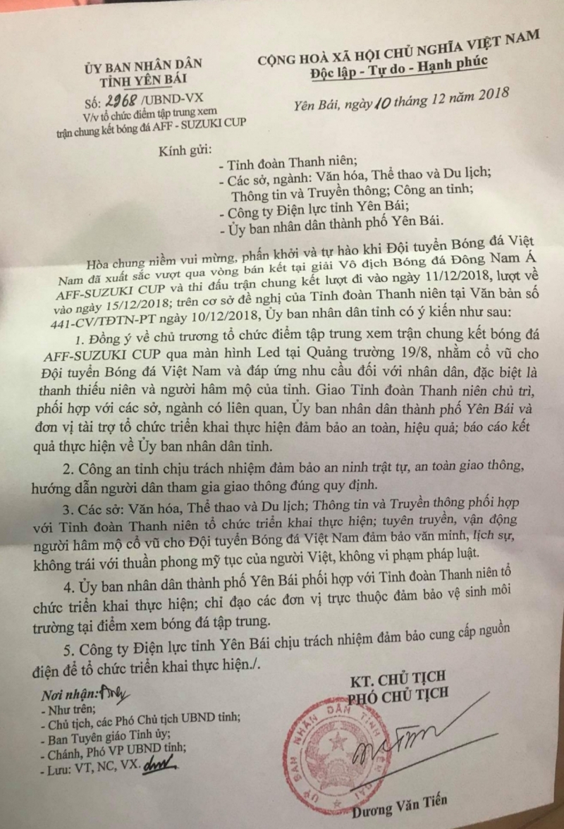 Tỉnh Yên Bái Tổ chức xem chung kết AFF Cup tại quảng trường 19/8, TP Yên Bái.