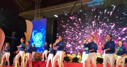 Tưng bừng dạ hội mừng thành công Đại hội Hội Sinh viên Việt Nam lần thứ X