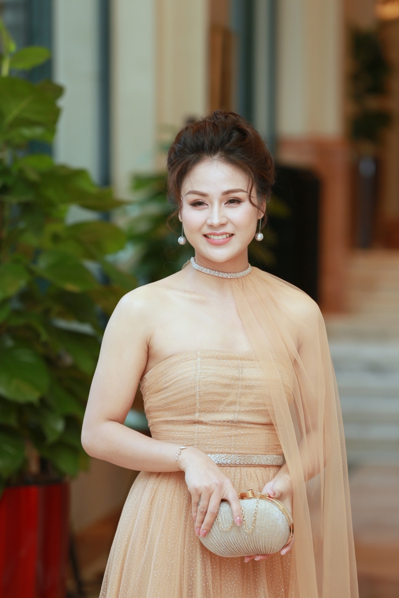 Diễn viên kịch Thu Trang lần đầu tiên chạm ngõ phim truyền hình với vai Cúc
